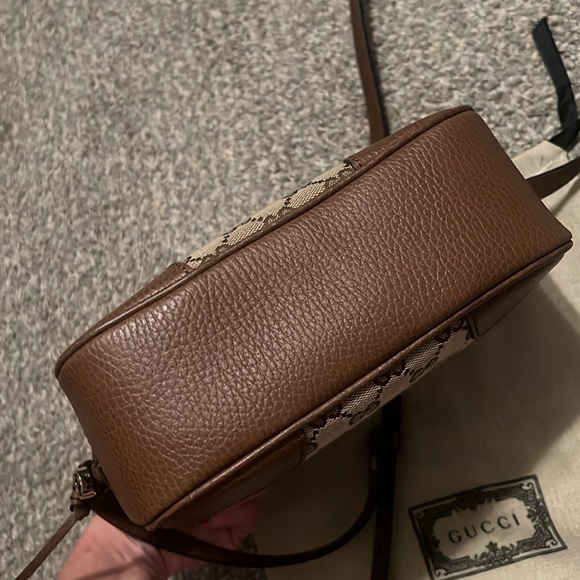 Gucci crossbody purse. Medium - Picture 5 of 13